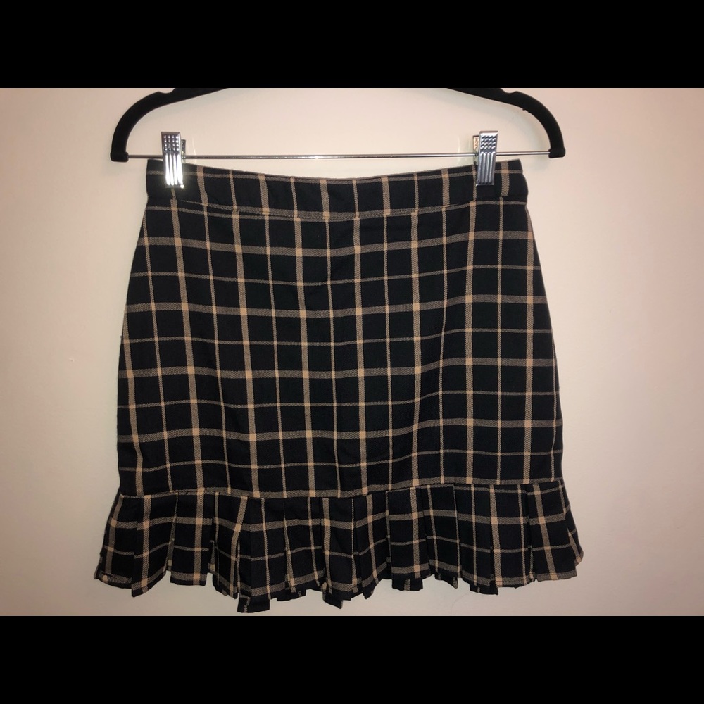 Navy and tan checkered forever 21 skirt